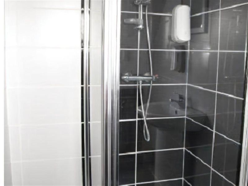 Hampton Court Hotel 东莫尔西 外观 照片